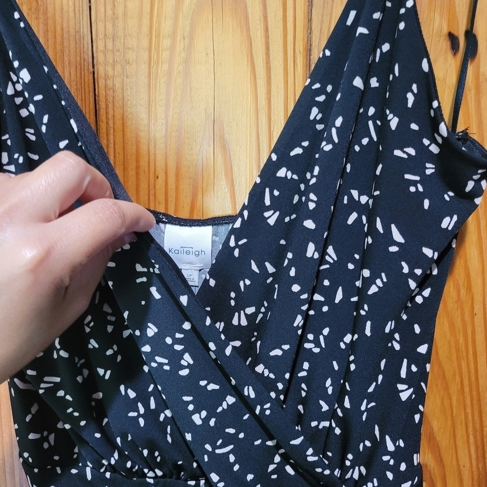 Elegant Black and White Jumpsuit - Picture 6 of 15
